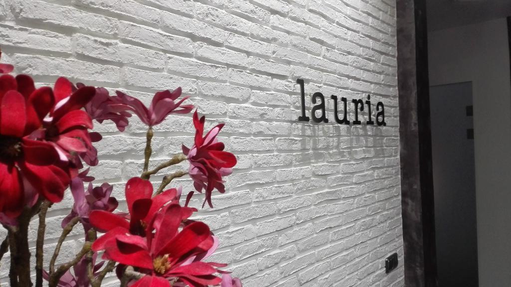 Hostal Lauria Madrid Bagian luar foto
