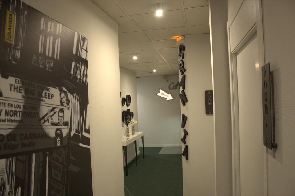 Hostal Lauria Madrid Bagian luar foto