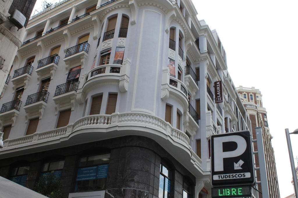 Hostal Lauria Madrid Bagian luar foto