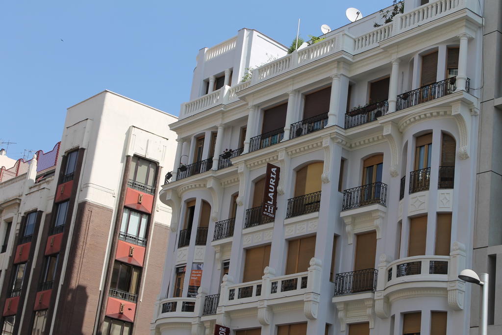 Hostal Lauria Madrid Bagian luar foto