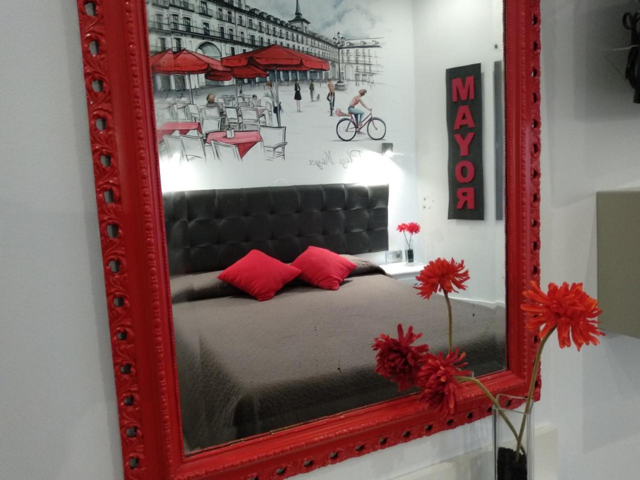 Hostal Lauria Madrid Bagian luar foto